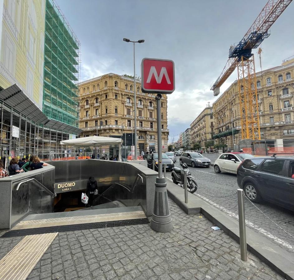 شقة La Finestra Sul Corso نابولي المظهر الخارجي الصورة
